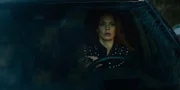 Hermine (Agnes Kittelsen) will ein neues Leben beginnen, frei von Adam und ohne finanzielle Sorgen. Wird ihr Plan gelingen?