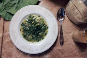 Mais und Maismehl machen die Schwarzkohlsuppe kräftig.