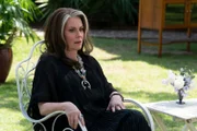 Megan Mullally als Lori Milsap