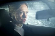 Kim Tramell (Ursina Lardi) ist nicht sicher, dass sie die Situation noch im Griff hat …
