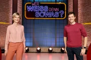 Treten bei "Wer weiß denn sowas?" als Kandidaten gegeneinander an: Die Journalistin und TV-Nachrichten-Moderatorin Barbara Hahlweg (l.) und der Journalist und TV-Nachrichten-Moderator Maik Meuser (r.).