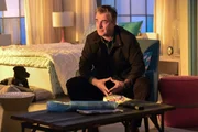 Frank (Chris Noth)