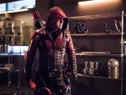Roy Harper (Colton Haynes)