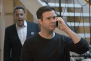 Douglas Fogerty (Brad Garrett, l.); Will Cooper (Taran Killam, r.)