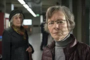 Dr. Sigrid Frei (Renate Becker, l.); Rose Neumann (Monika Lennartz, r.)