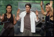L-R: Nigel Bailey (Christen Anholt), Sydney Fox (Tia Carrere).