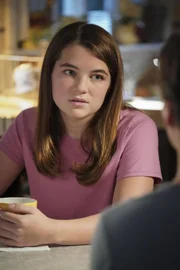 Missy Cooper (Raegan Revord)