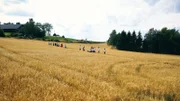 Die Camp-Kids starten einen gemeinsamen Ausflug in den Wald. Was da wohl auf sie wartet?