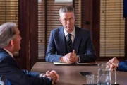 Sonny Carisi (Peter Scanavino) Eine bewaffnete Frau taucht im Club ihres Mannes auf. Die Ermittler kommen einer Bande auf die Spur, die mit minderjährigen Mädchen handelt. Carisi muss sehr vorsichtig vorgehen, als Maxwells Ehemann unter Verdacht gerät.