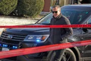 Hank Voight (Jason Beghe)