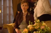 Alice (Hattie Morahan)
