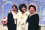 Daniela Simons gewinnt die Vorausscheidung mit "Pas pour moi": v.l. Komponist Atilla Şereftuğ, Daniela Simons und Texterin Nella Martinetti, 25.1.1986