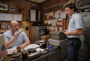 Jim McAllister (Will Sasso, l.); Georgie Cooper (Montana Jordan, r.)