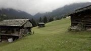 Heuhütten in Obergail.