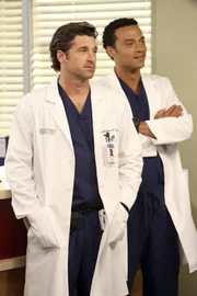 Rückblende: Nach allem, was geschehen ist, spricht Cristina mit niemandem mehr - Derek (Patrick Dempsey) und Jackson (Jesse Williams) machen sich Sorgen um sie ...