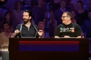 Rateteam-Kapitän Elton (r.) und der Musiker von "The BossHoss", Alec Völkel (l.) bilden ein Rateteam.