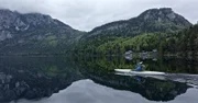 Andreas Mayer im Kajak am Altausseer See.