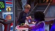 L-R: Henry Hart (Jace Norman), Charlotte Page (Riele Downs)