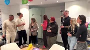 Zwar mit einem Monat Verspätung, aber dafür viel Herz (und Chaos) wird heute das 250. LaFa Jubiläum gefeiert. Ob die WG es schafft, alles pünktlich vorzubereiten?