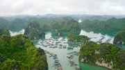 schwimmende Dörfer in der HaLong Bucht.