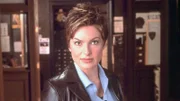 Ein junges Mädchen wird ermordet und verbrannt, ihre Leiche wird vom Dach eines Hauses gestoßen. Detective Olivia Benson (Mariska Hargitay) verdächtigt zunächst einen wegen mehrfachen Mordes und Vergewaltigung vorbestraften Mann. Die Verwendung des sendungsbezogenen Materials ist nur mit dem Hinweis und Verlinkung auf TVNOW gestattet.