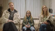 Jan, Floor und Irma beim Arzt während Kees behandelt wird.