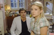 Anna (Jeanette Biedermann, r.) verrät Jonas (Roy Peter Link, l.) in einem klärenden Gespräch, welche Verzweiflungstat Katja beinahe begangen hätte ...
