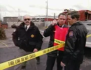 Am 1. April werden die Bewohner von Spokane durch eine Bombenexplosion erschüttert. Die Polizei findet am Tatort ein Bekennerschreiben einer christlich-fundamentalistischen Gruppe.
