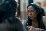 Essie (Ruby Ruiz), Puri (Amelyn Pardenilla)