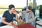 Fahri (Fahri Yardim, l.); Christian (Christian Ulmen, r.)