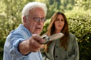 Katja Baumann (Simone Thomalla) konfrontiert Hans Lorenz (Gerd Anthoff) mit dem Schicksal seiner Tochter.