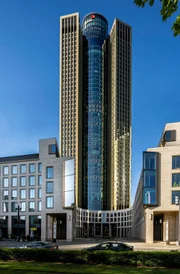 Der „Tower 185“ nahe des Messeturms in Frankfurt, 200 Meter hoch und mit 100.000 Quadratmetern Bürofläche.
