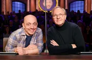 Rateteam-Kapitän Bernhard Hoëcker (l.) und der Schauspieler und Sänger Olli Dittrich (r.) bilden ein Rateteam.