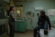 l-r: Marlene (Merle Dandridge), Joel Miller (Pedro Pascal)