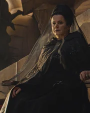 Valya Harkonnen (Emily Watson)