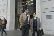 Dr. Jason Bull (Michael Weatherly, l.); Benny Colón (Freddy Rodriguez, r.)