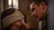 Liam (Ludwig Brix, r.) verliert die Geduld mit Ylva (Philine Schmölzer, l.).