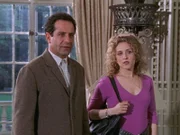Obwohl Sharona (Bitty Schram) Monk (Tony Shalhoub) aus finanziellen Gründen mit der Kündigung gedroht hat, entdeckt gerade sie den entscheidenden Hinweis auf den Täter...