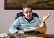 Special Agent Jason Gideon (Mandy Patinkin) und sein Team jagen einen Heckenschützen, der seine Opfer auf weite Entfernung erschießt ...