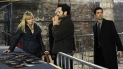 Der Sicherheitsmann Frank Patterson (Eion Bailey, M.) wurde Zeuge einer Vergewaltigung. Kann er den Detectives Amanda Rollins (Kelli Giddish) und Nick Amaro (Danny Pino) bei der Identifizierung der Täter helfen?