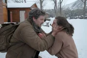 l-r: Joel Miller (Pedro Pascal), Ellie Williams (Bella Ramsey)