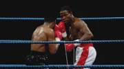 Chris Eubank (r.)