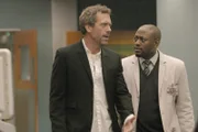 Dr. Eric Foreman (Omar Epps, r.) und Dr. Gregory House (Hugh Laurie, l.) sind im aktuellen Fall mal wieder nicht einer Meinung ...