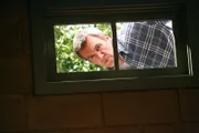 Mike (Neil Flynn)