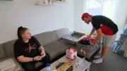 Lavinia, Tim und Hailey starten in ihren letzten Urlaub zu dritt.