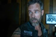 episode: Her Blacks Crackle and Drag,  Photo: JR Bourne als Isaac Packer