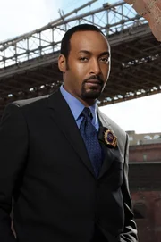Ed Green (Jesse L. Martin)