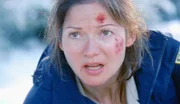 Bei einem Flugzeugabsturz in den Bergen wurde Jordan (Jill Hennessy) nur leicht verletzt. Nun hat sie aber Angst, bei den eisigen Temperaturen zu erfrieren.