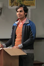 Steht Howard beim Auszug bei: Raj (Kunal Nayyar) ...