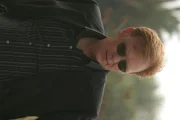 Als ein Biker von einem Balkon fällt, übernimmt Horatios (David Caruso) Team den Fall ...